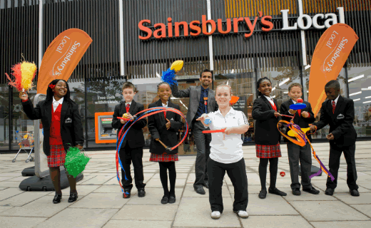 Four-time Paralympic Champion and Active Kids ambassador Ellie Simmonds OBE joined local children to open a new Sainsbury’s convenience store in Stratford East Village 