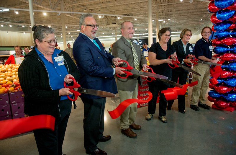 Meijer opened new 190,000-square-foot supercenter in Manistee, Michigan 