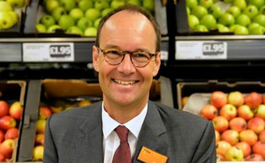 Sainsbury’s will award 137,000 colleagues with pay increase of 4% 