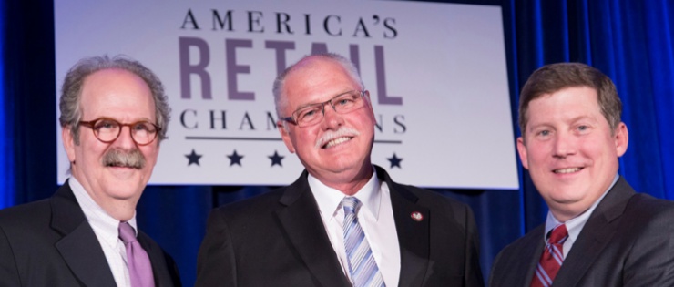 Gary Cammack named 2016 America’s Retail Champion of the Year 