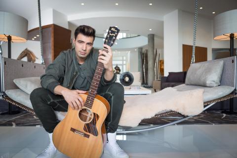 Macy’s celebrates Hispanic Heritage Month with special in store events featuring celebrity guest Jencarlos Canela 